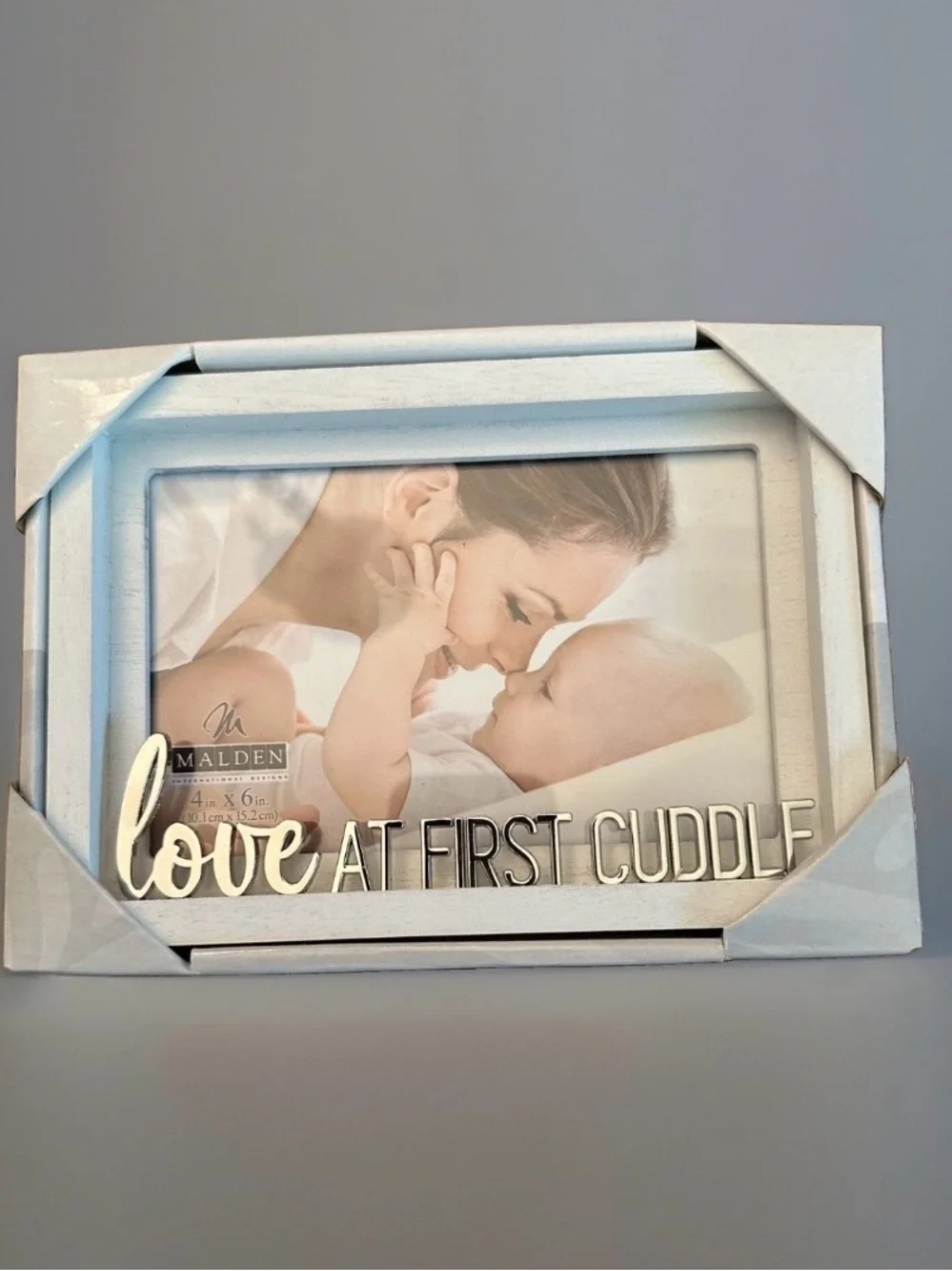 Malden 4x6 Love at 1st Cuddle Frame. Excellent new condition